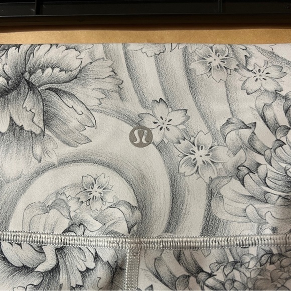 Lululemon | Wunder Under Crop High Rise Leggings Twine White Multi Size 6 - Picture 10 of 10